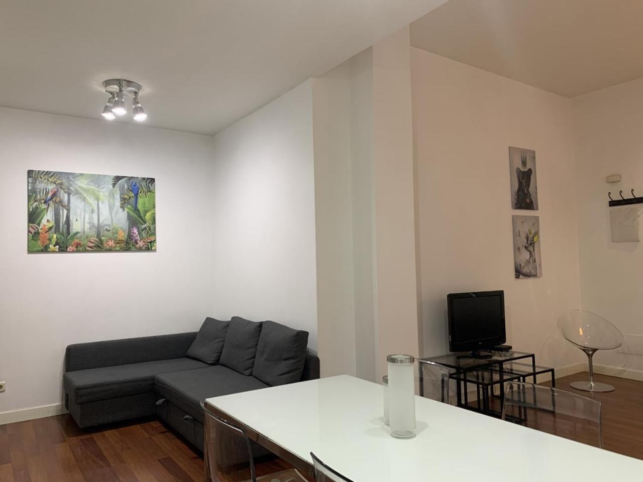 Modern Apartment II In Madrid Buitenkant foto